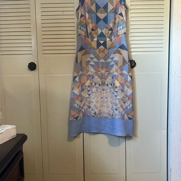 BCBG Geometric Patterned Sleeveless Dress size 0 - Picture 2 of 9